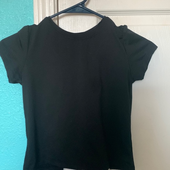 Active girls shorts Shirt - size 7/8 kids - color black - Picture 1 of 3